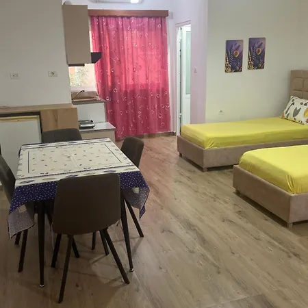 Roisin Διαμέρισμα Σαράντα